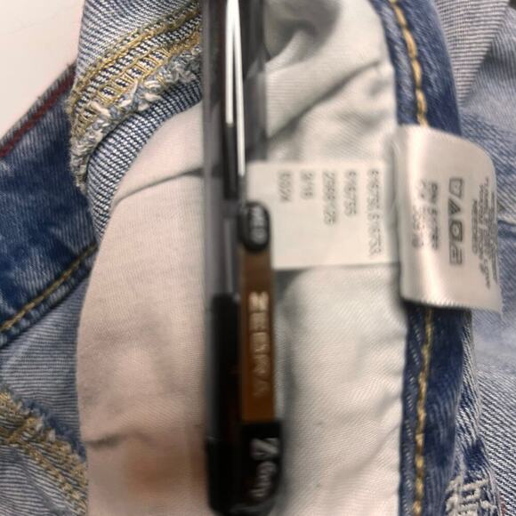 Edgely Maurice’s High Rise Mom Button Fly Distressed Jeans Women’s 12 Short - Picture 14 of 14